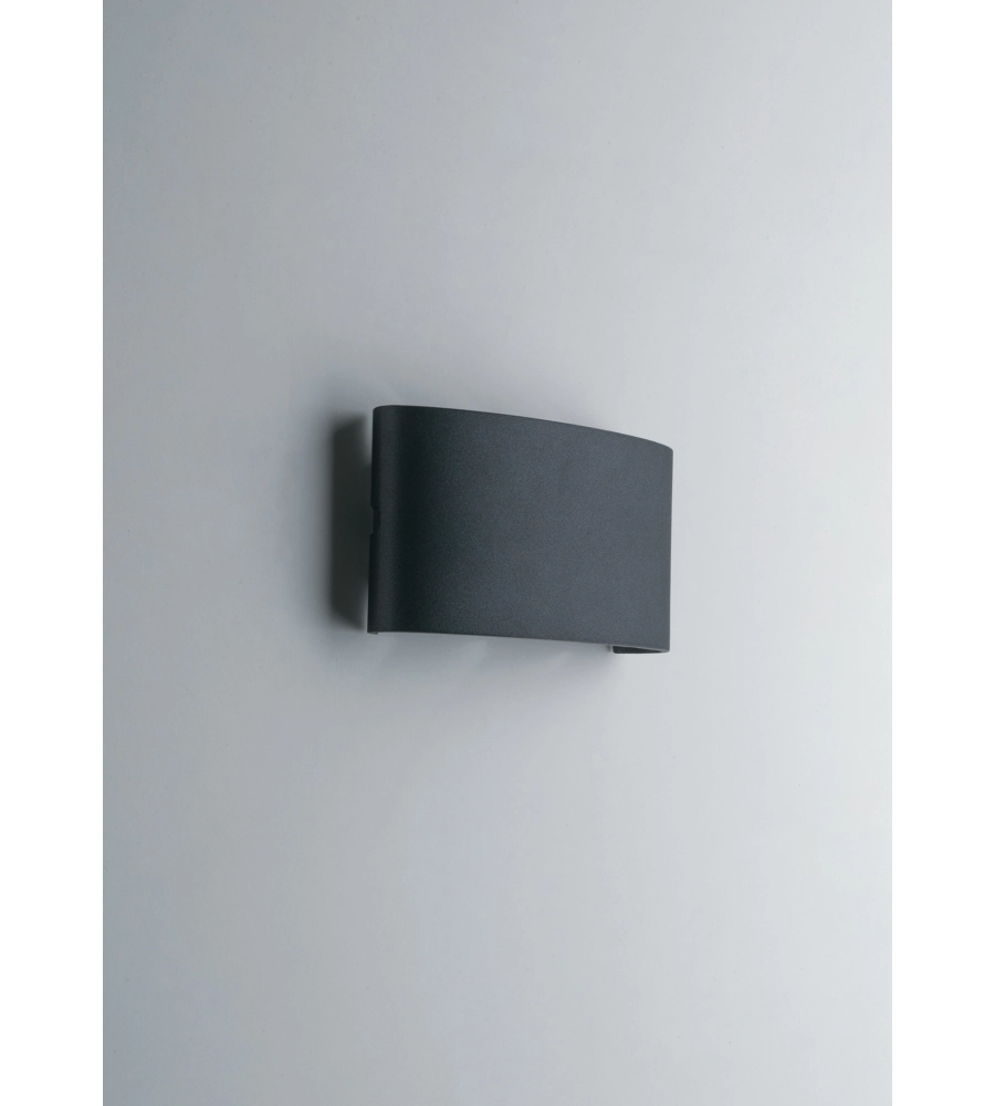APPLIQUE A LED "BEETLE" IN ALLUMINIO NERO, 17X8X4 CM
